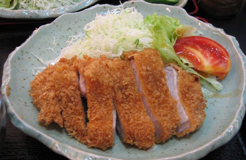 Tonkatsu: un piatto prelibato giapponese a base di carne