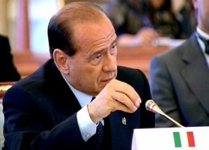 Berlusconi rientra in campo: leader FI gioca le sue ultime carte