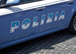 Roma blitz della Polizia nel campo nomadi di Castel Romano