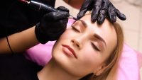 Le sopracciglia tatuate: la moda degli ultimi anni